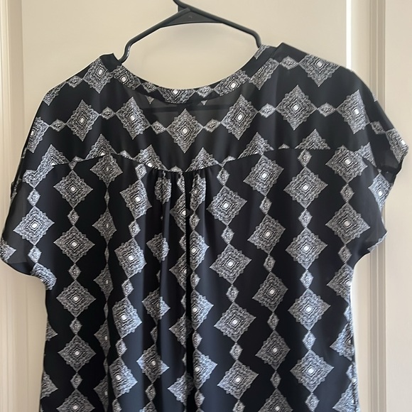 Top - Picture 4 of 4